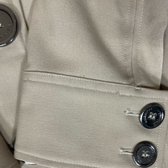 NWT Vertigo Paris Short Trench Jacket in Tan - Picture 14 of 16